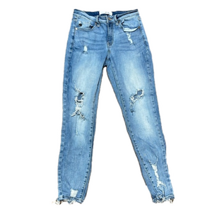 KanCan Midrise Distressed Jean Size 5/26